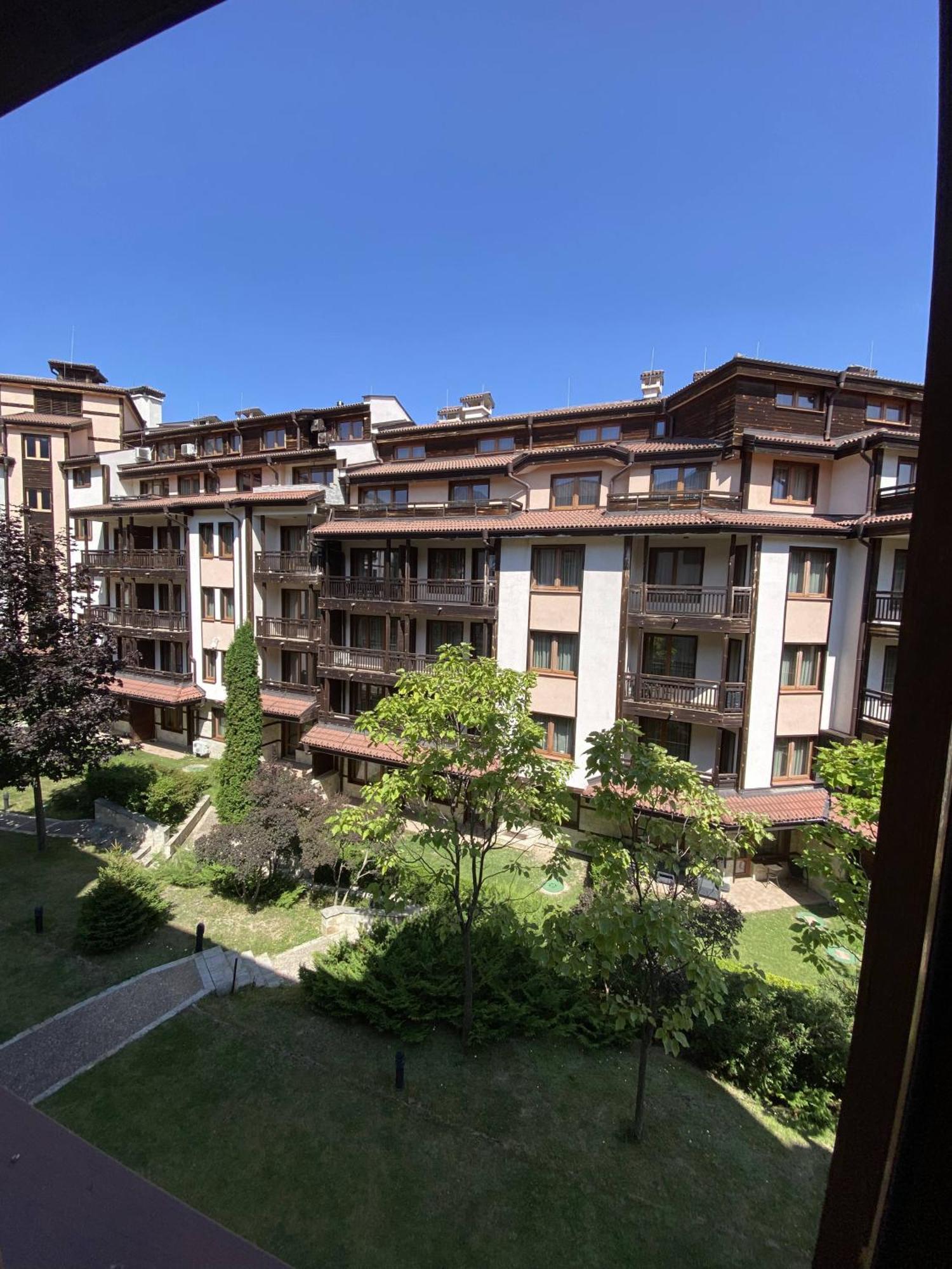 Next To The Ski Lift Downtown Bansko Extérieur photo